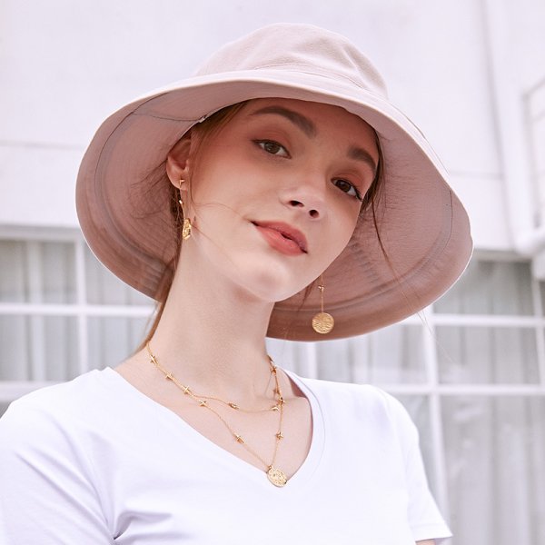 white bucket cap