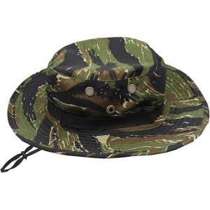 bucket hat in summer